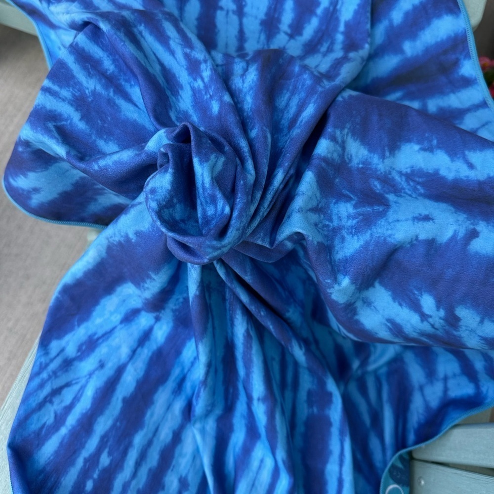 Microfiber Beach Towel, Double Sided, Two Designs, Oversized, Quick dry, Soft